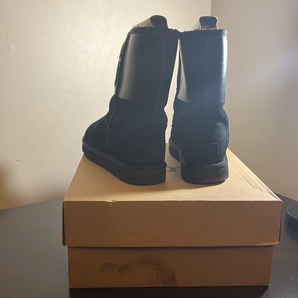 Boots - Picture 4 of 4